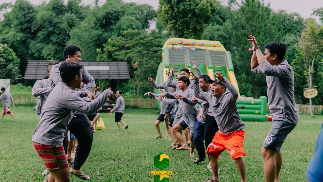 Paket Outbound Bandung Fun & Edukatif: Pengalaman Seru & Bermakna di Alam Terbuka