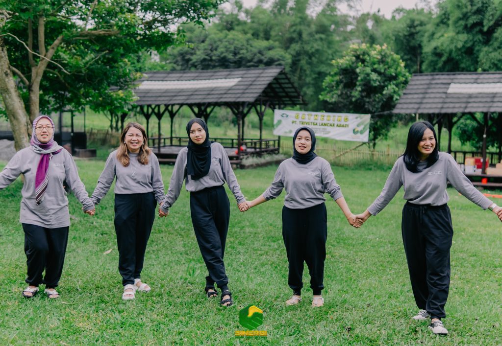 OUTBOUND 1 HARI TEAM BUILDING